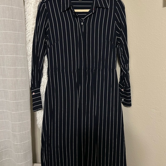 Tommy Hilfiger button down dress. - Picture 2 of 8